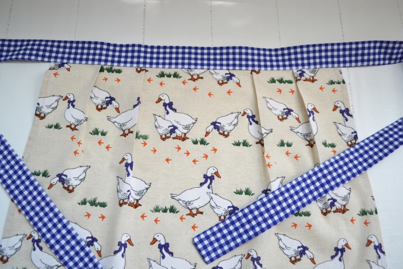 Кухонный передник из полульна "Гуси" | Интернет-магазин льна | Льняные ряды